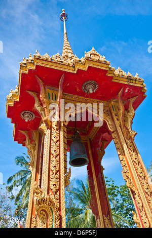 La playa de Karon, el templo budista, la isla de Phuket, Phuket, Tailandia, el sudeste de Asia, Asia