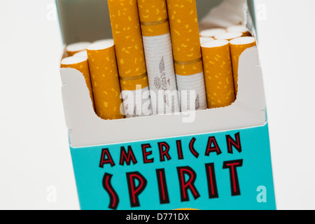 Un paquete de cigarrillos American Spirit. Foto de stock