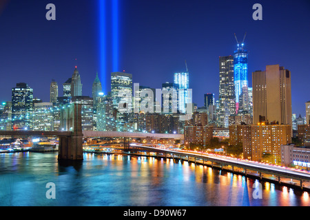 Homenaje a la luz conmemorativo para el 11 de septiembre de 2001 en la Ciudad de Nueva York. Foto de stock