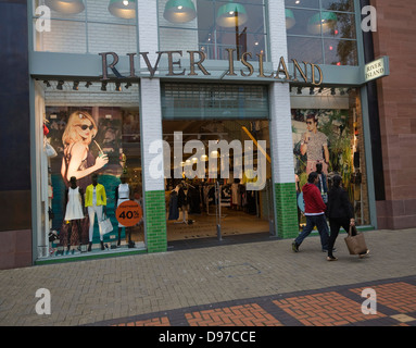 River Island ropa tienda Swindon, Wiltshire, Inglaterra, Reino Unido.