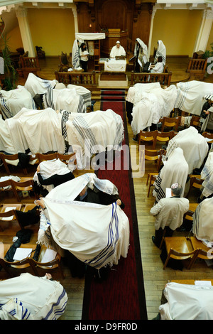 Yom Kippur, también conocido como el día de la Expiación, el día más sagrado del año para el pueblo judío, París, Francia Foto de stock