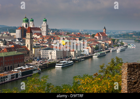 Vistas al río Danubio y Passau, Baviera, Alemania