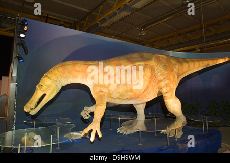 Europa, Italia, Lombardía, Cremona, exposición de reproducciones de dinosaurios, baryonyx Foto de stock
