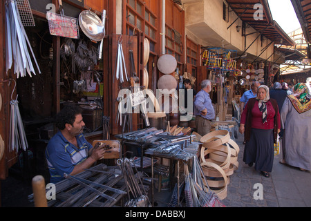 Bakircilar Carsisi, el histórico mercado de Gaziantep, región de Anatolia sudoriental, Turquía Foto de stock