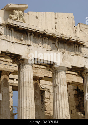 Grecia. Atenas. El Partenón. 447-438 A.C. Estilo dórico. Fue diseñado por los arquitectos Ictinos y Callicrates. La acrópolis.