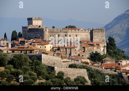 Italia, Lazio, Sermoneta, castillo Foto de stock