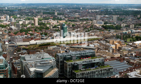 Vistas del horizonte de la ciudad de antena de Shoreditch High Street Station, Hoxton & East London, Londres mirando hacia el norte desde el edificio Heron KATHY DEWITT Foto de stock