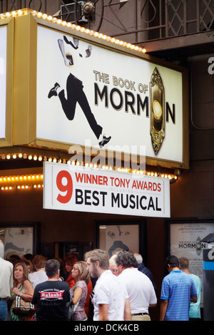 El Libro de Mormón en el Eugene O'Neill Theatre Foto de stock