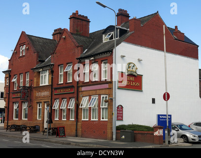 El Red Lion Hotel,Winwick Road, en Warrington, Cheshire, Inglaterra, Reino Unido, WA2 7DH, construido 1825 Foto de stock