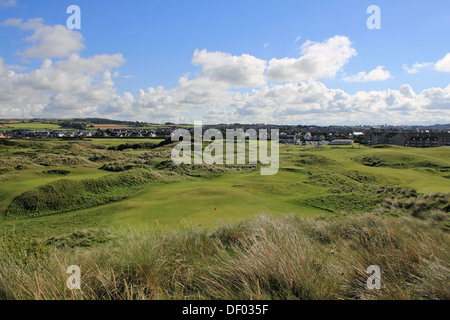 El Club de Golf Royal Portrush los vínculos curso en el complejo costero de Portrush, Condado de Antrim, Irlanda del Norte, Reino Unido. Foto de stock