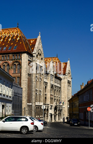 Edificio de los Archivos Nacionales de Hungría, Budapest, Distrito del Castillo Foto de stock