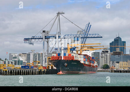 Puerto de contenedores, Auckland, Isla del Norte, Nueva Zelanda Foto de stock