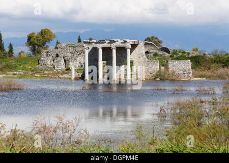 Ruinas de Mileto, una antigua ciudad griega en la costa occidental de