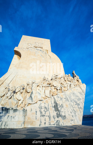 El Monumento a los descubrimientos, Lisboa, Portugal, Europa Foto de stock