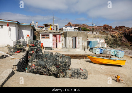 El estacional / temporal de pescadores; San Benito Oeste, una de las Islas San Benitos, Baja California Norte, México