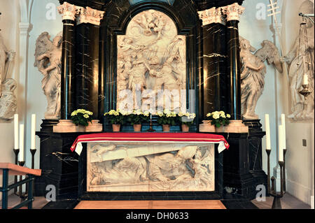 Altar sobre la tumba del apóstol san Bonifacio, imágenes en relieve por Johann Neudecker, Bonifacio Cripta Salvator, la Catedral de St.