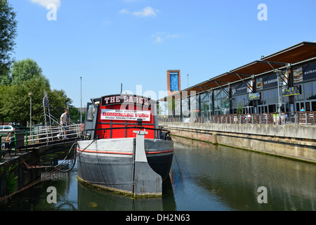 La barcaza Inn Riverhead, Grimsby, Lincolnshire, Inglaterra, Reino Unido Foto de stock