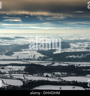 El paisaje cubierto de nieve, el Wrekin, Shropshire, RU