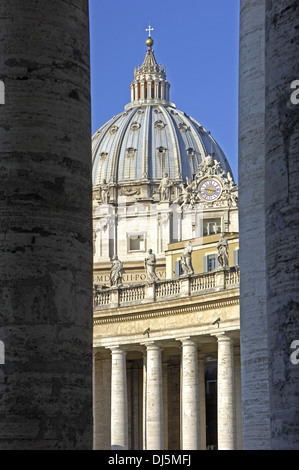 Colonnade Vaticano Foto de stock