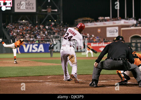 Agosto 27, 2010 - San Francisco, California, Estados Unidos de América - San Francisco Giants aloja los Diamondbacks de Arizona. Arizona Diamondbacks el jardinero central Chris Young (24) Los murciélagos contra los Gigantes de San Francisco. Arizona Diamondbacks ganar el juego 6-0. (Crédito de la Imagen: © Dinno Kovic/Global/ZUMApress.com) Southcreek