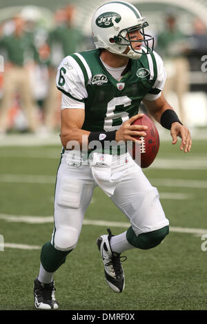 Jets quarterback #6 Mark Sanchez fakes a hand off to #20 running back  Thomas Jones. The Jaguars defeated the Jets 24-22 at Giants Stadium,  Rutherford, New Jersey. (Credit Image: © Anthony Gruppuso/Southcreek