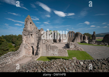 Las ruinas del castillo de Kildrummy en el cuidado de Historic Scotland Royal Deeside Foto de stock