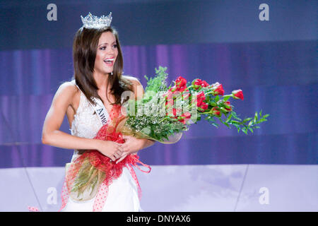 Jan 21, 2006; Las Vegas, Nevada, EE.UU.; Miss América 2006, Jennifer BERRY Miss Oklahoma en el concurso de Miss América en el Aladdin Resort and Casino, Las Vegas, Nevada. Crédito: Foto obligatoria por Dave Smith/ZUMA Press. (©) Copyright 2006 por Dave Smith