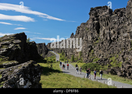 En rift Almannagja Thingvellir (Pingvellir), Islandia Foto de stock