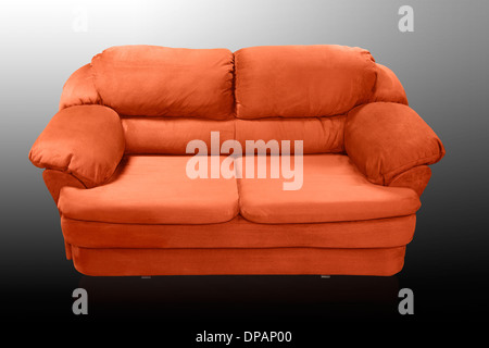 Sofá rojo aislado sobre fondo blanco. Sofá rojo adecuado para el diseño de muebles. Foto de stock