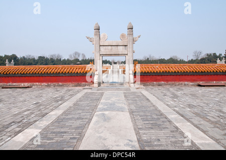 Altar en el templo de la Tierra (también llamado Parque Ditan) en Beijing, China Foto de stock