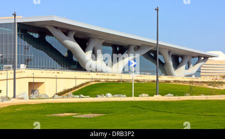El Centro Nacional de Convenciones de Qatar, QNCC, en Doha, Qatar Foto de stock