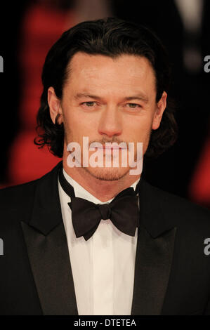 Londres, Reino Unido, 16/02/2014 : Alfombra Roja en los EE British Academy Film Awards. Las personas Foto: Luke Evans. Foto por Julie Edwards