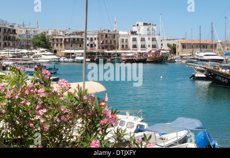 Puerto de Kyrenia, Norte de Chipre Girne Foto de stock