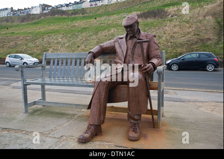 Freddie Gilroy & el Belsen rezagados escultura en North Beach en Scarborough North Yorkshire, Inglaterra Foto de stock