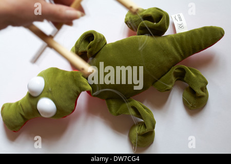 Títere de cocodrilo Fotografía de stock - Alamy