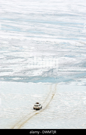 La conducción en el lago, Maloe More (mar pequeño), la isla de Olkhon, Lago Baikal, sitio UNESCO, Oblast de Irkutsk, Siberia, Rusia