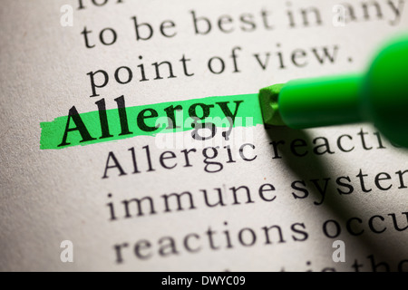 Diccionario de falsos, la definición de la palabra alergia. Foto de stock