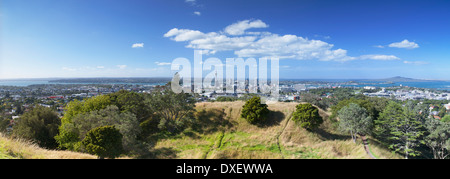Vista de Auckland desde Mount Eden, Auckland, Isla del Norte, Nueva Zelanda