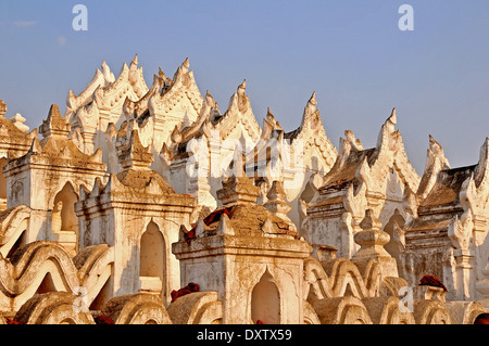 La pagoda de Hsinbyume detalles Mingun Myanmar Foto de stock