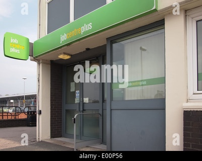 La entrada al Job Centre Plus en Middleton, Greater Manchester, Inglaterra Foto de stock