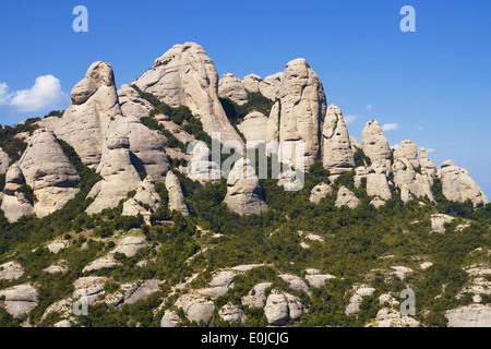 Vista de las formaciones rocosas de la Montaña de Montserrat en Cataluña. Foto de stock