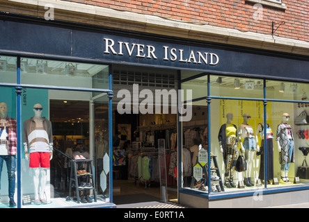 River Island cadena de almacenes de ropa, Inglaterra, Reino Unido.