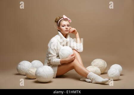 Las madejas de lana y bobina Fotografía de stock - Alamy