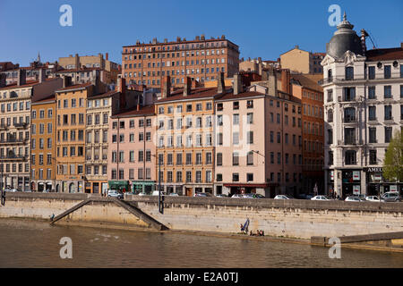 Francia, Ródano, Lyon, sitio histórico catalogado como Patrimonio Mundial por la UNESCO, la Croix Rousse District y el río Saône quays