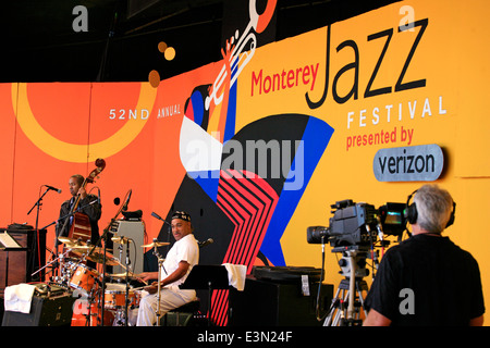 JOHN SCOFIELD band en la edición 2009 del Festival de Jazz de Monterey, California Foto de stock