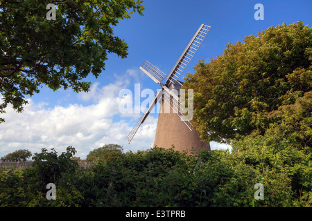 Bembridge Windmill, la Isla de Wight, Inglaterra, Reino Unido Foto de stock