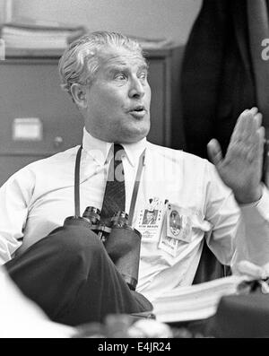 Werner von Braun durante el lanzamiento de Apolo 11