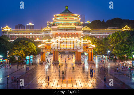 Chongqing, China, en el Gran Salón del Pueblo y la Plaza del Pueblo.