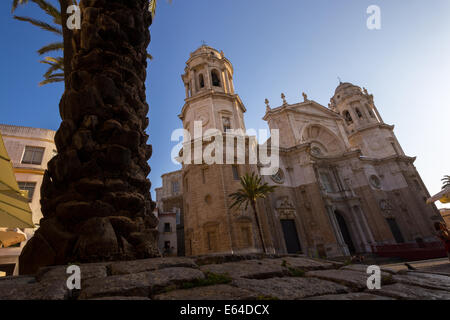 La Catedral de Cádiz en Cádiz, Andalucía, España Foto de stock