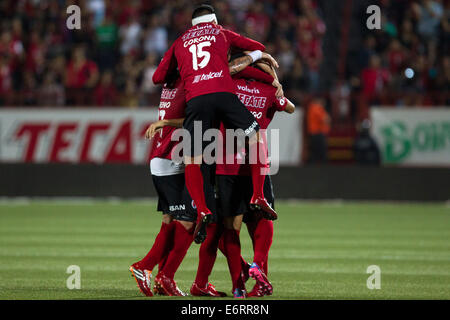 Tijuana, México. 29 Aug, 2014. Xolos' Juan Arango (L) vies con leones Negros